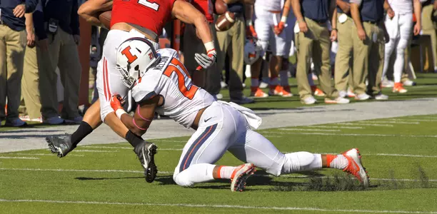 Patrick Nelson makes a tackle at Rutgers – Oct. 15, 2016
