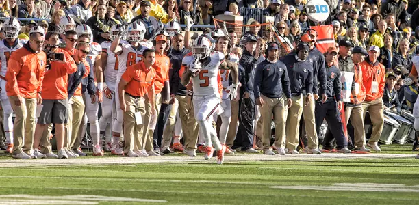 Ke'Shawn Vaughn - Illinois vs. Michigan - October 22, 2016