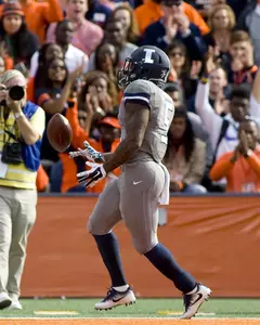 Ke'Shawn Vaughn NCAA Football: Minnesota at Illinois