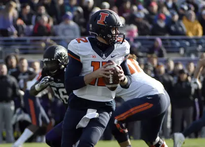 Wes Lunt NCAA Football: Illinois at Northwestern