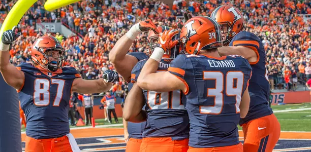 Ainslie Johnson Touchdown Celebrate - Illinois vs. Michigan State - November 5, 2016