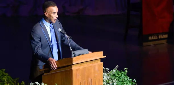 Mannie Jackson Illinois Athletics Hall of Fame Induction