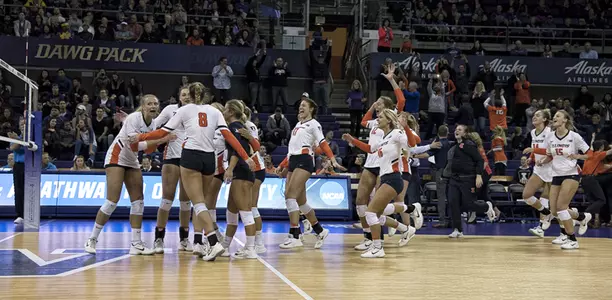 VB - Win vs. Hawaii