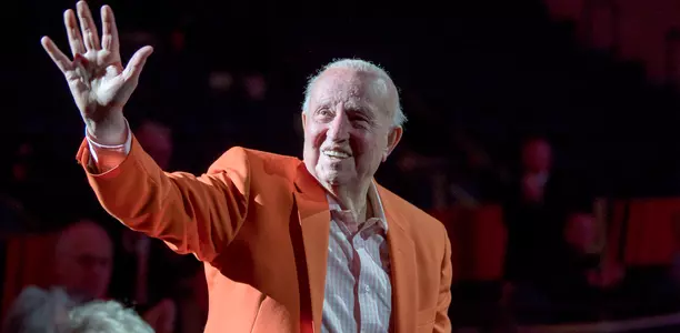 Lou Henson at 2017 HOF Induction Ceremony