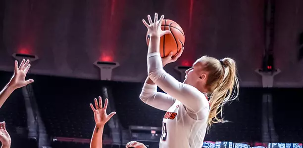 Petra Holesinska vs. Indiana State