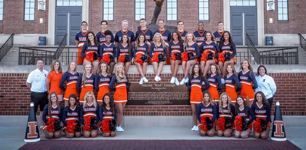 2017-18 Illinois Cheerleading Team Photo