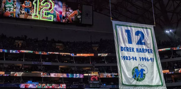 Derek Harper Dallas Mavericks jersey retirement – Jan. 7, 2018