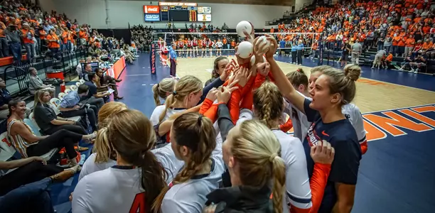 VB - Team Huddle vs. Wisconsin