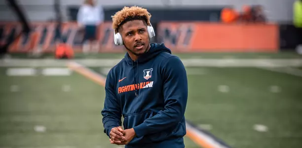 running back Reggie Corbin of the Illinois Fighting IlliniIllinois Football vs Minnesota in .November 03, 2018Photo Credit: Michael Glasgow / Illinois Athletics