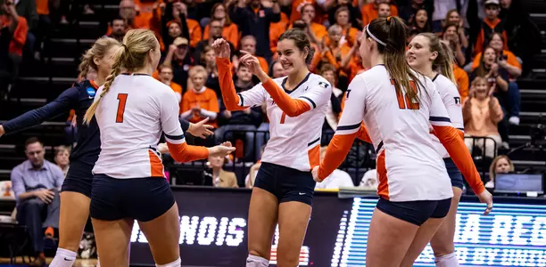 Team Celebration - Illinois Volleyball vs. Wisconsin (NCAA Regional Final) - 12/08/2018