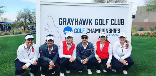 WGolf 17-18 Team Pic 4
