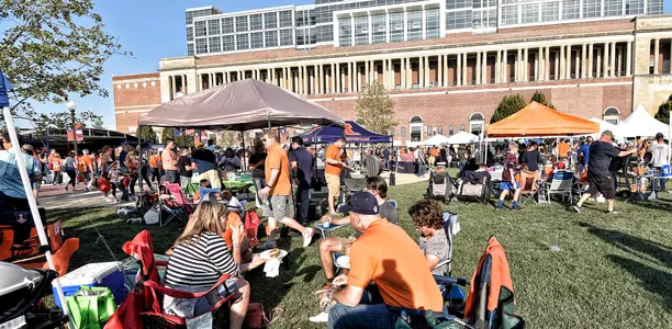 Football Tailgate - Illinois vs. Western Kentucky - 2017