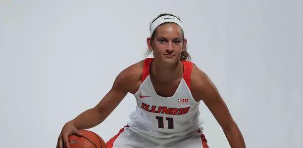 Carolyn Waleski2018-19 Creative Photoshoot: June 26, 2018Photo Credit: Zach Bland / Illinois Athletics