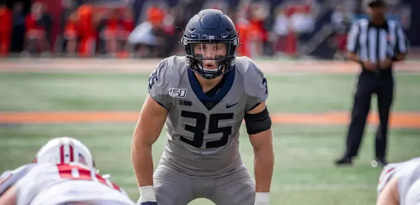 Illinois Fighting Illini linebacker Jake Hansen (35)Illinois Football vs. Wisconsin in Champaign, IllinoisOctober 19, 2019