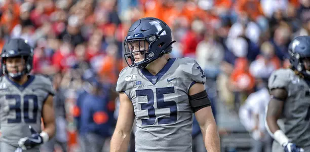 Illinois Fighting Illini linebacker Jake Hansen (35)Illinois Football vs. Wisconsin in Champaign, IllinoisOctober 19, 2019