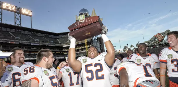 Illinois in the "Fight Hunger Bowl", ATT Park, in San Francisco, CA~Illinois defeats UCLA 20~14