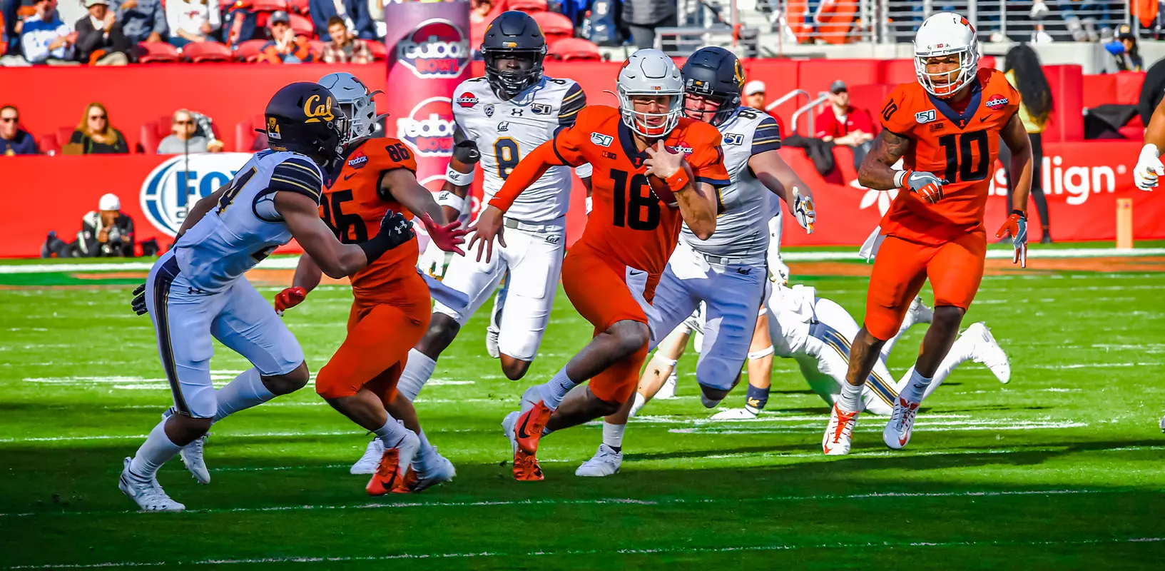 Illinois Fighting Illini quarterback Brandon Peters (18)Redbox Bowl: Illinois Football vs. California in San Francisco, CaliforniaDecember 30, 2019