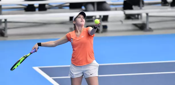 WTEN 19 Jaclyn Action