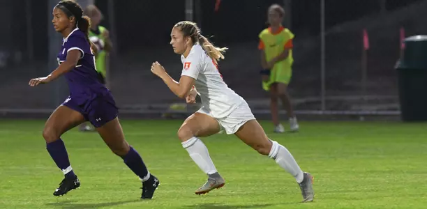 September 20, 2019 Illinois Soccer vs. Northwestern in Champaign, IllinoisPhoto Credit: Cary Frye / Illinois Athletics