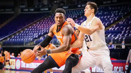 Kofi Cockburn (21)Illinois Fighting Illini Men's Basketball at Penn State - 12/23/20