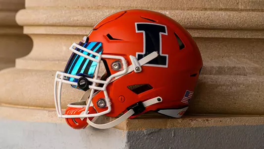 Illinois 2021 football helmet
