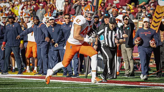 Tight End Michael Marchese (42)Illinois Fighting Illini Football at. Minnesota - 11/6/21