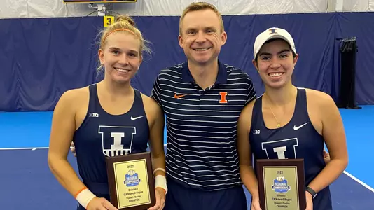 Megan Heuser Evan Clark Kate Duong 2022 Regionals champions
