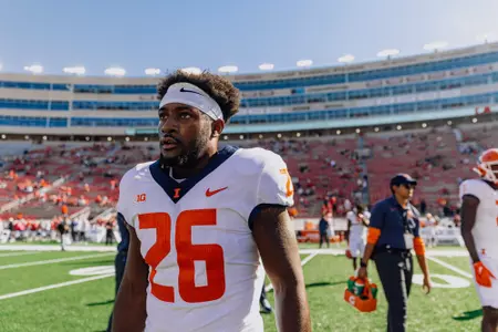 Mike Manning (26)Illinois Fighting Illini Football vs. Wisconsin - 10/1/2022