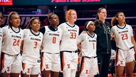 team Illinois Fighting Illini Women's Basketball vs. Quincy -11/04/2022