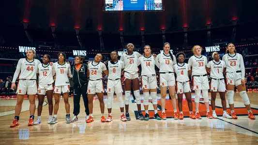 2022-23 Illinois WBB team