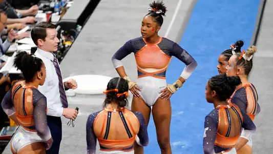 WGym Huddle at Big Tens