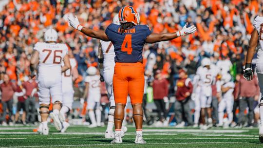 Newton Named 2023 Walter Camp Preseason All-American - University of  Illinois Athletics