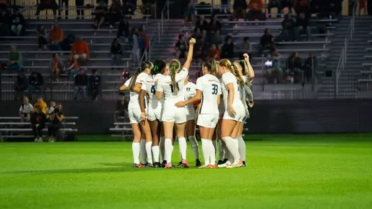 CHAMPAIGN, IL - September 21, 2023 - Illinois soccer team During the match between the Indiana and the Illinois Fighting Illini at Demirjian Park in Champaign, IL. Photo By Richard Lu