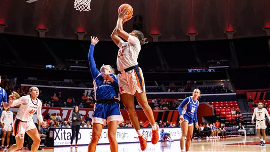 Illinois WBB vs CCSU - 11/29/23 - Adalia McKenzie