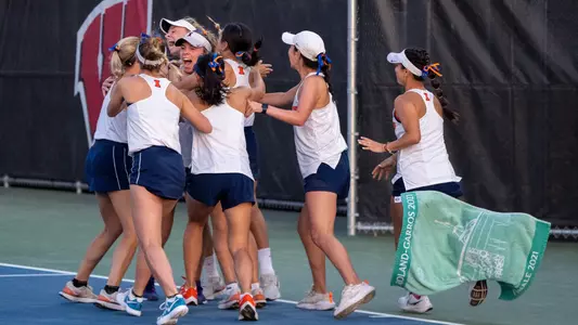 Josie Frazier clinches upset at Wisconsin