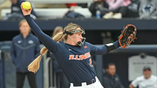 Illinois' starting pitcher Sydney Sickels (21) against Penn State during the second game of a double header on April 29, 2023. Photo/Craig Houtz