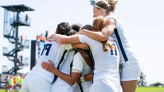 CHAMPAIGN, IL - September 10, 2023 - Illinois Defender Angie Galo (#19), Illinois Midfielder Sydney Stephens (#28), Illinois Forward Makala Woods (#4), Illinois Midfielder/Forward Lia Howard (#22), and Illinois Defender Ellen Persson (#11) and Illinois Forward Sarah Foley (#18) during the match between the Pepperdine Waves and the Illinois Fighting Illini at Demirjian Park in Champaign, IL. Photo By Kevin Snyder