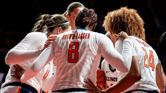 Illinois WBB vs Washington - HUDDLE