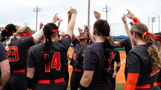 Images from the University of Illinois Vs Liberty University women’s softball game on Friday, February 16, 2024 at the Sleepy Hollow Sports Complex in Leesburg, FL. Photo by Chris Watkins Photography.