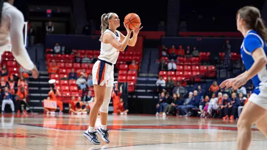 CHAMPAIGN, IL - November 29, 2023 - Illinois Forward Shay Bollin (#22) during the game between the Central Connecticut State Blue Devils and the Illinois Fighting Illini at State Farm Center in Champaign, IL. Photo By Madison Dabrowski