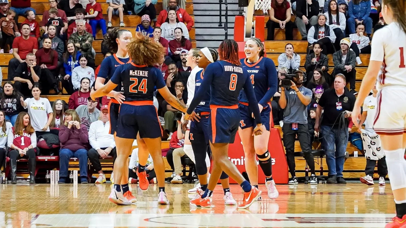 Illinois WBB at Indiana - celebration