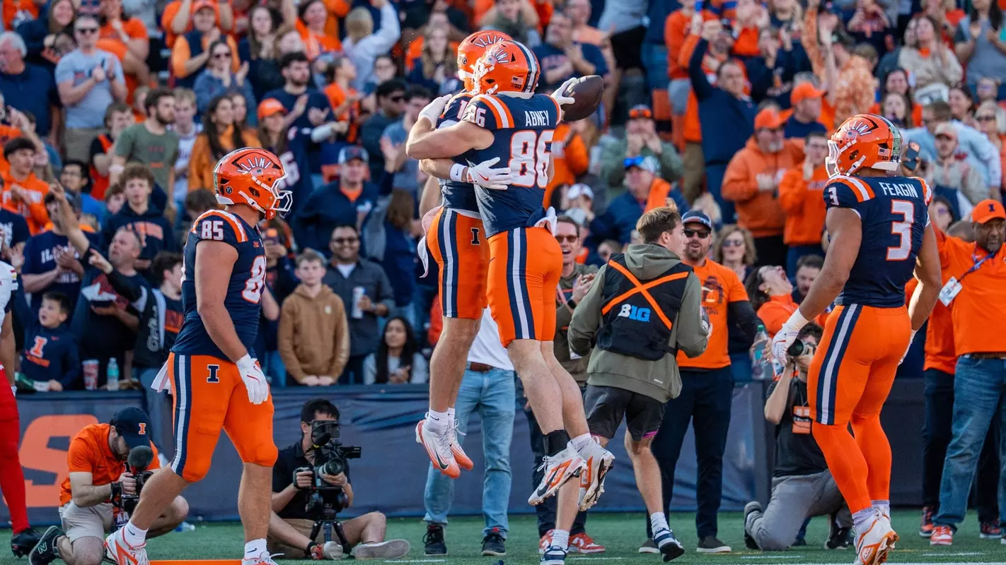 CHAMPAIGN, IL - November 15, 2025 - The game between the Maryland Terrapins and the Illinois Fighting Illini at Gies Memorial Stadium in Champaign, IL. Photo By Fighting Illini