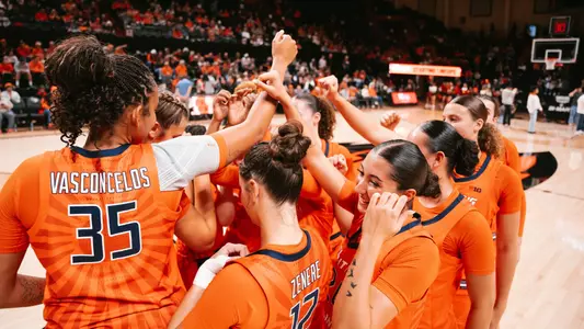 Team huddle at Oregon State