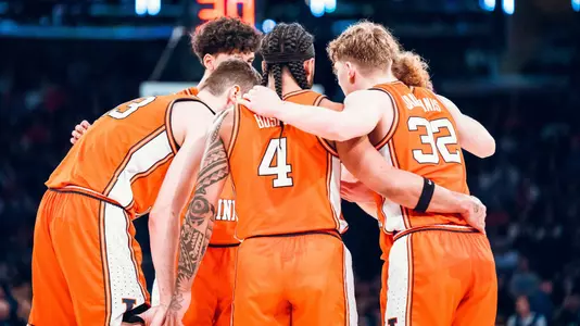 Illinois men's basketball huddle vs. #3 Duke - 2-22-25 (Courtney Bay)