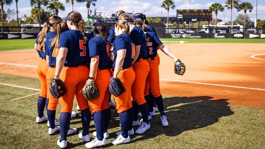 ORLANDO, FL - February 07, 2025 - Photo taken during the game between the CSU Bakersfield Roadrunners and the Illinois Fighting Illini at the UCF Softball Complex in Orlando, FL. (Photo By Carlin Bausch/Illinois Athletics)