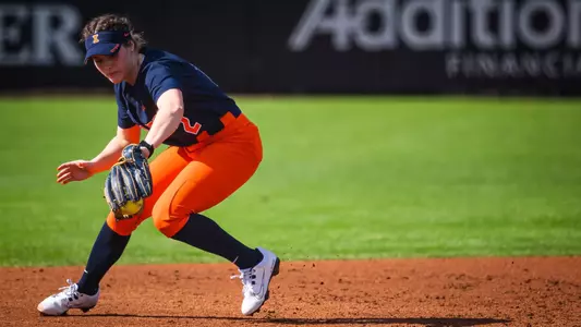 ORLANDO, FL - February 07, 2025 - Photo taken during the game between the CSU Bakersfield Roadrunners and the Illinois Fighting Illini at the UCF Softball Complex in Orlando, FL. (Photo By Carlin Bausch/Illinois Athletics)