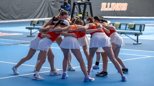 2025 women's tennis huddle