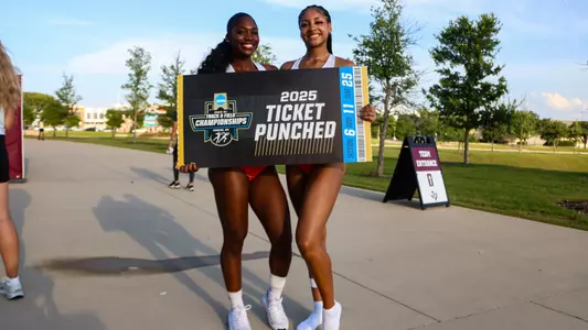 Tacoria Humphrey and Sophia Beckmon
