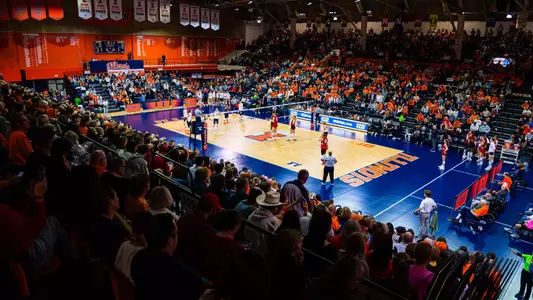 CHAMPAIGN, IL - November 03, 2024 - Photos taken during the match between the Wisconsin Badgers and the Illinois Fighting Illini at Huff Hall in Champaign, IL. (Photo By Kevin Snyder/)