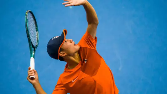 CHAMPAIGN, IL - January 16, 2026 - Jeremy Zhang during the match between the Mississippi State Bulldogs and the Illinois Fighting Illini at Atkins Tennis Center in Champaign, IL. Photo By Lucas Sun